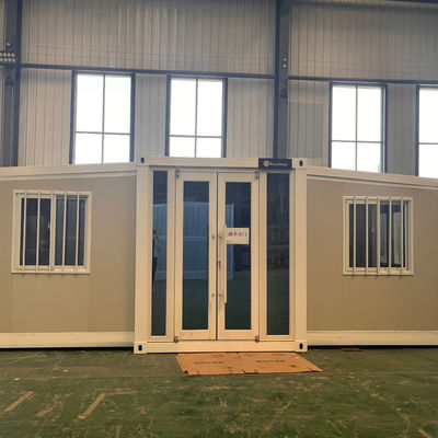 Quadro de aço galvanizado REACHTOP 2 quartos Casa de contêiner dobrável com piso de madeira