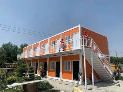 Casa de contêineres móvel de design moderno para proteção ambiental