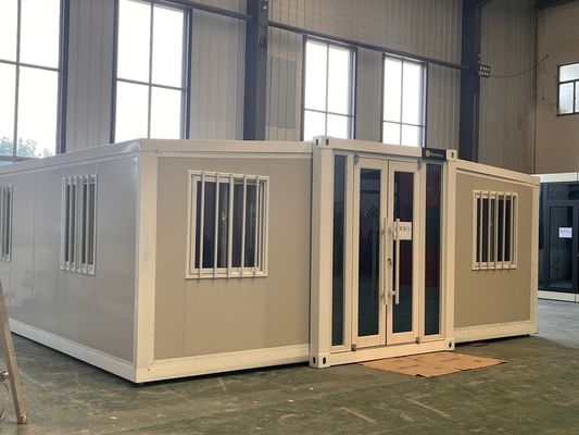Quadro de aço galvanizado REACHTOP 2 quartos Casa de contêiner dobrável com piso de madeira