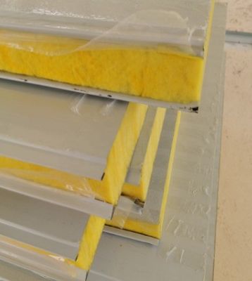Painéis Sandwich de Alumínio para Villa na Polônia Estilo de Design Moderno