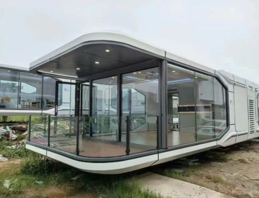 Experiência em família com a nossa casa inteligente cápsula espacial