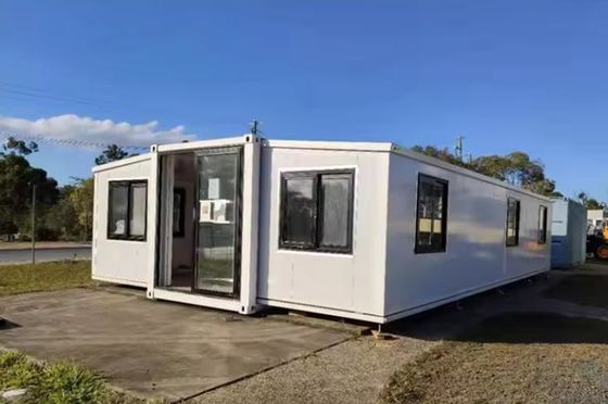Casa de contêiner móvel pré-fabricada de 20 pés e 40 pés com design de quarto e quarto